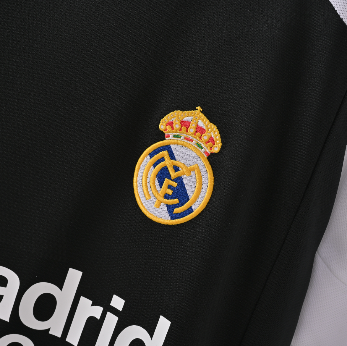 Real Madrid 2004/05 Away Retro Jersey – Black & White