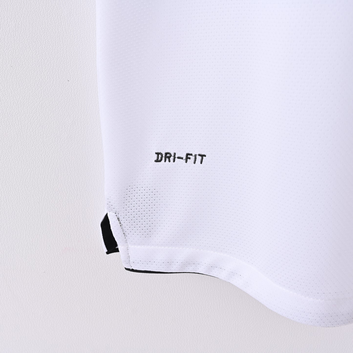 Manchester United 2011 Champions League Final Jersey – AON White Kit