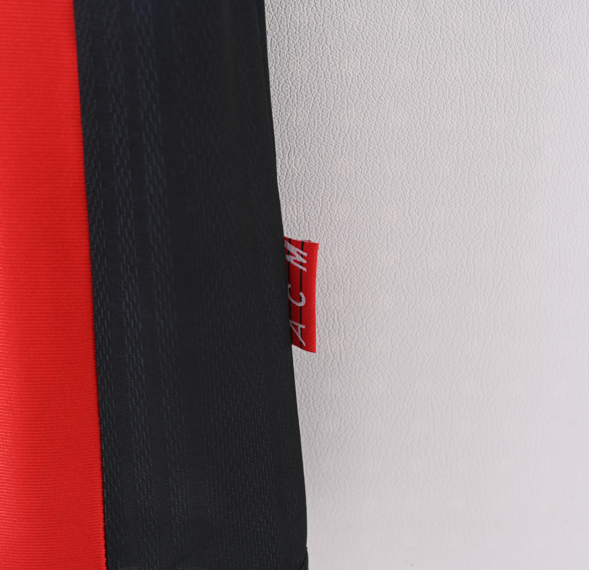 AC Milan 1998/99 Home Jersey — Opel-Powered Glory in Rossoneri Stripes