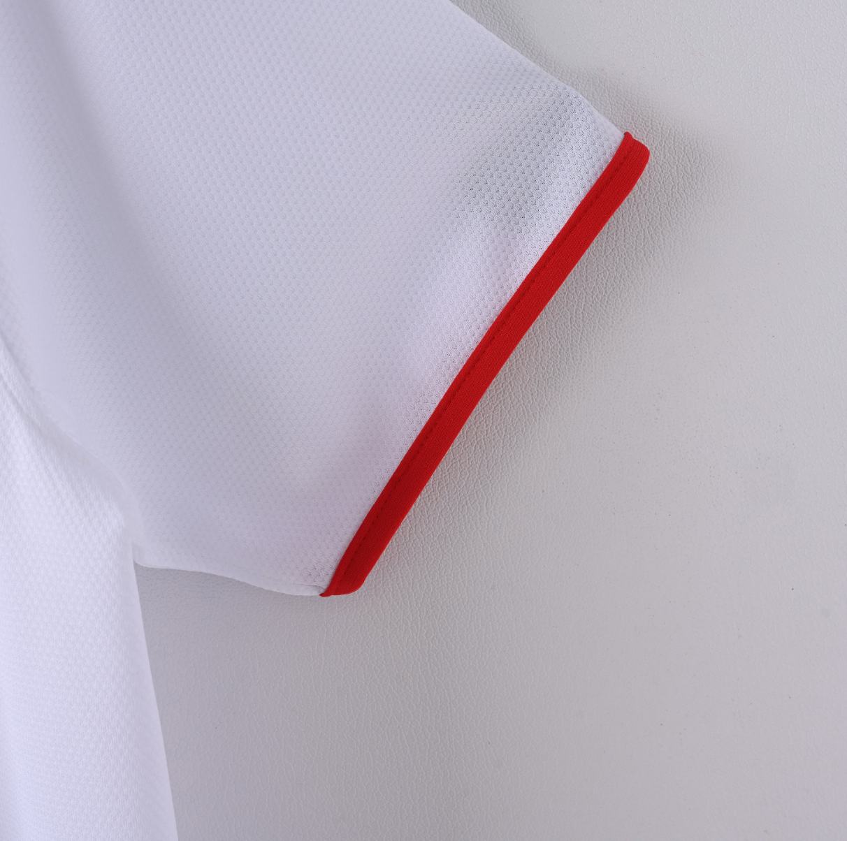 Manchester United 2012/13 Home Jersey — Customizable Classic of Simplicity and Strength