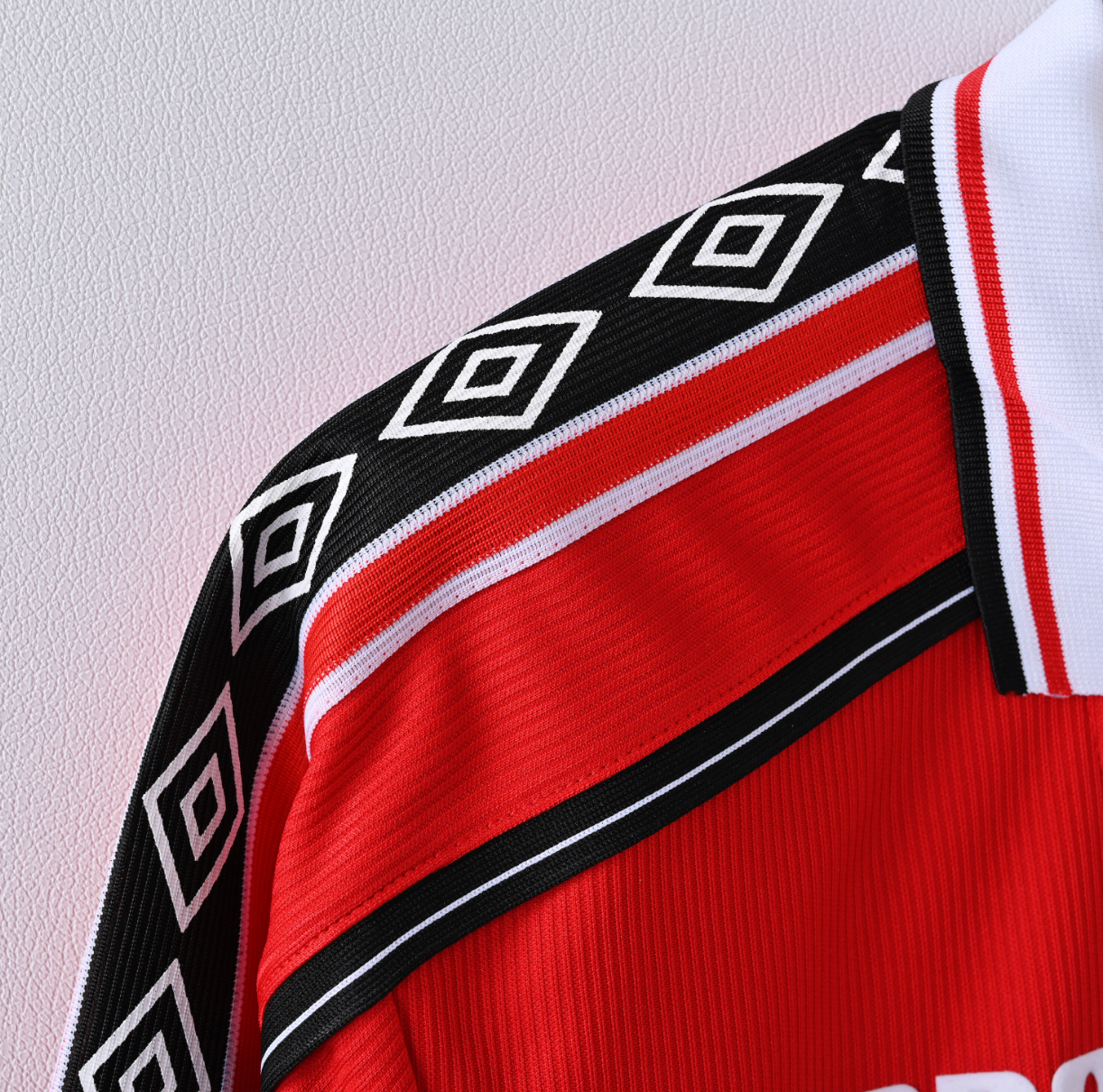 xManchester United 1994/95 Home Jersey — SHARP x Umbro in Red with Diamond Sleeve Detail