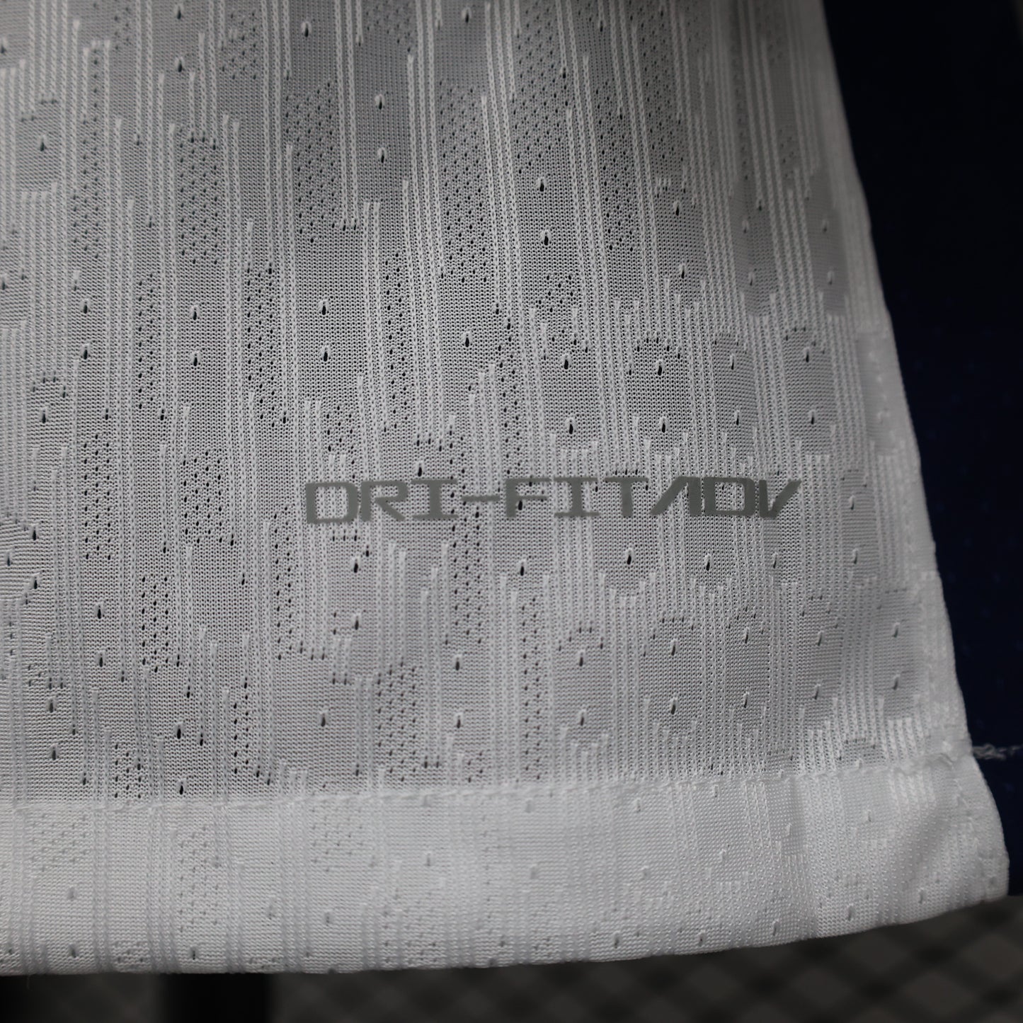Tottenham Hotspur Home Jersey 2020/21 – Nike AIA (Original Fabric)