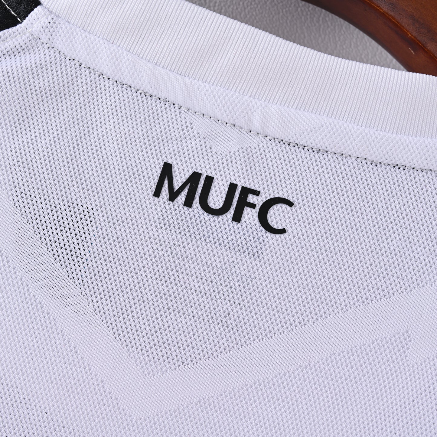 Manchester United 2011 Champions League Final Jersey – AON White Kit