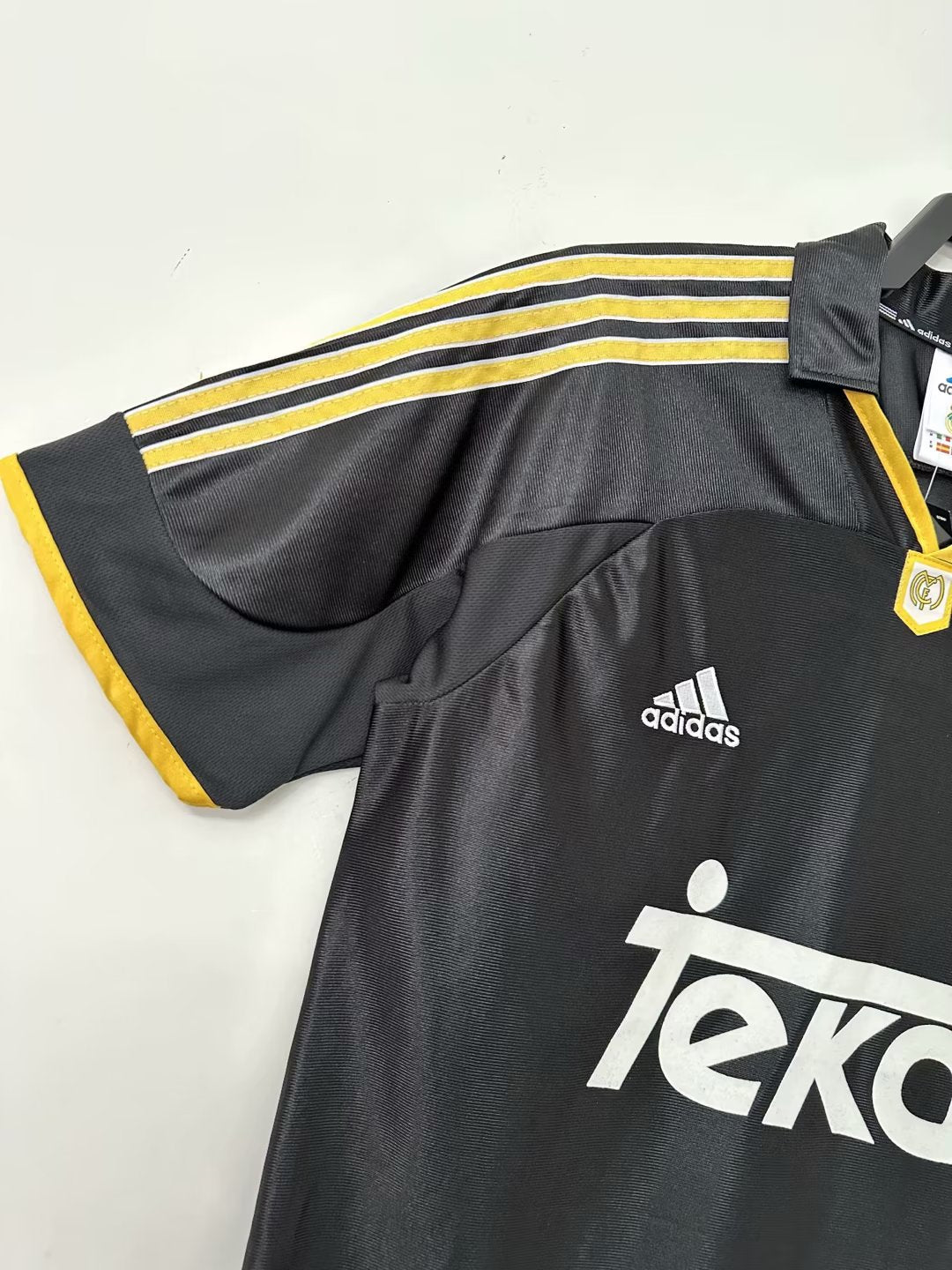 Real Madrid 1998-2000 Third Kit Jersey - Adidas Vintage Football Shirt
