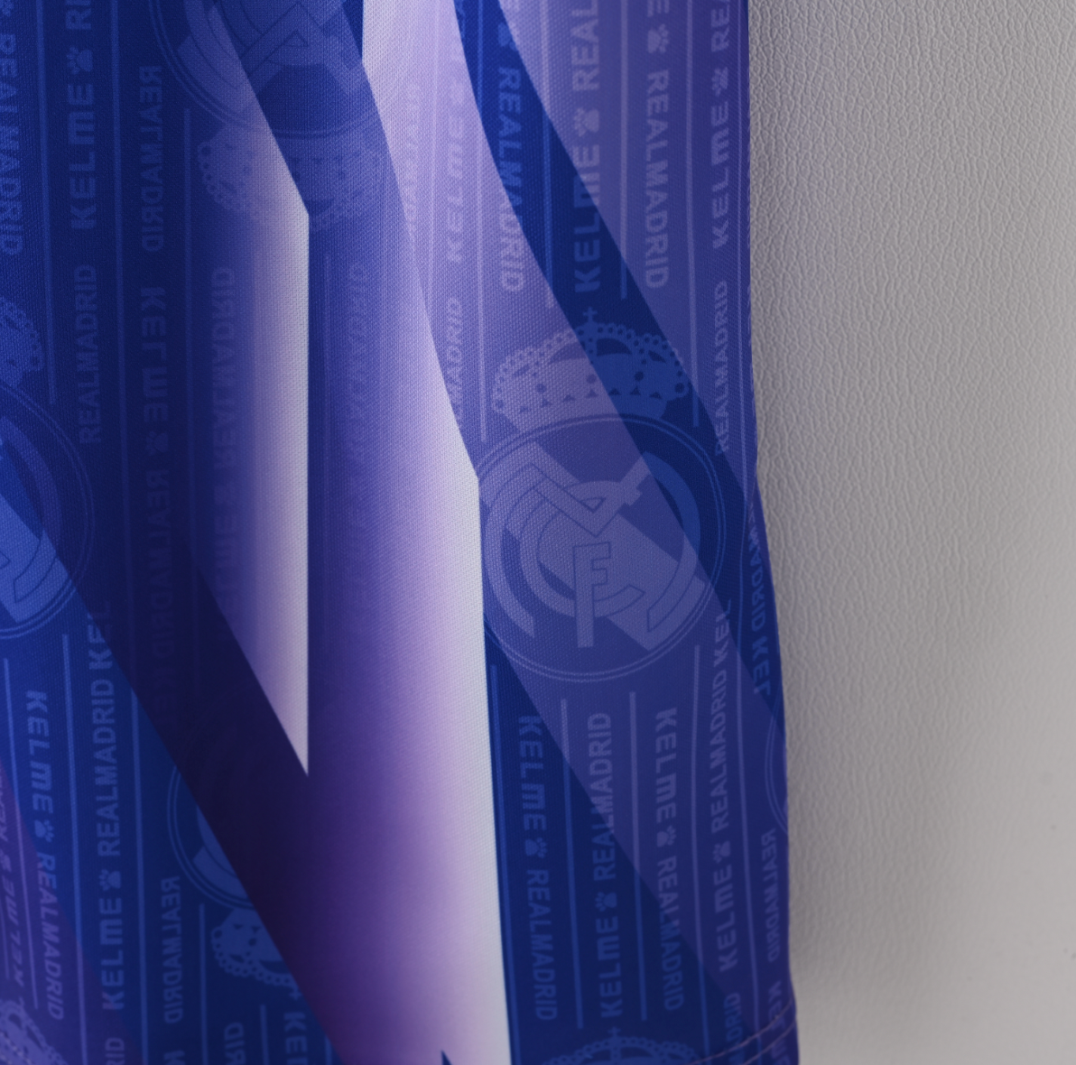 Real Madrid 1996/97 Home Jersey