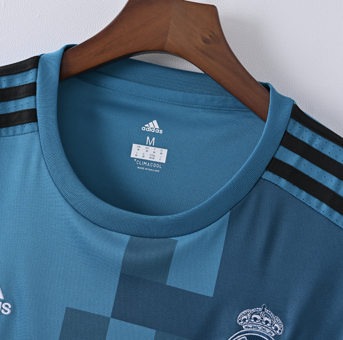 Real Madrid 2023/24 Long-Sleeve Home Jersey — Pixel Precision Meets Royal Legacy