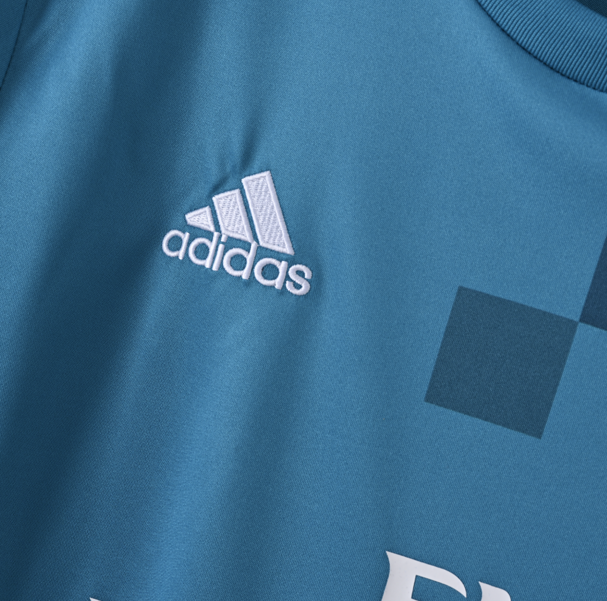 Real Madrid 2023/24 Long-Sleeve Home Jersey — Pixel Precision Meets Royal Legacy