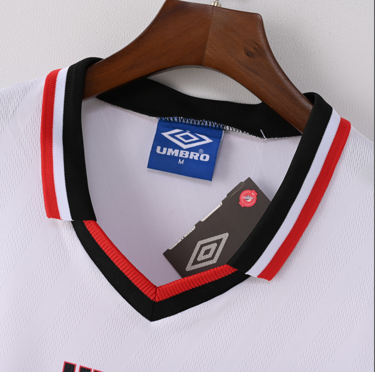 Manchester United 1998/99 Home Jersey — Umbro x SHARP VIEWCAM Treble Tribute