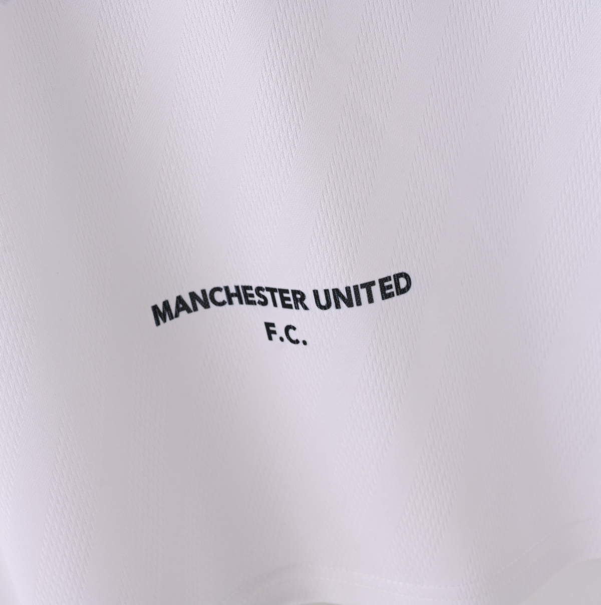 Manchester United 1998/99 Home Jersey — Umbro x SHARP VIEWCAM Treble Tribute