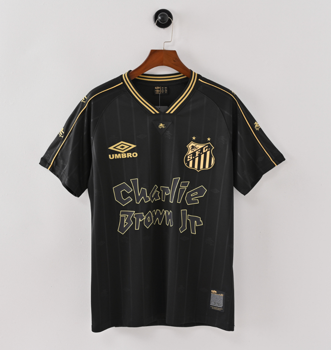 Santos FC x Charlie Brown Jr — Umbro Tribute Jersey in Black & Gold Rebellion