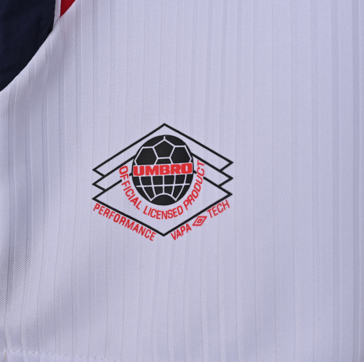 England 2010 Home Jersey — Crossed Collar x Red-Panel Precision