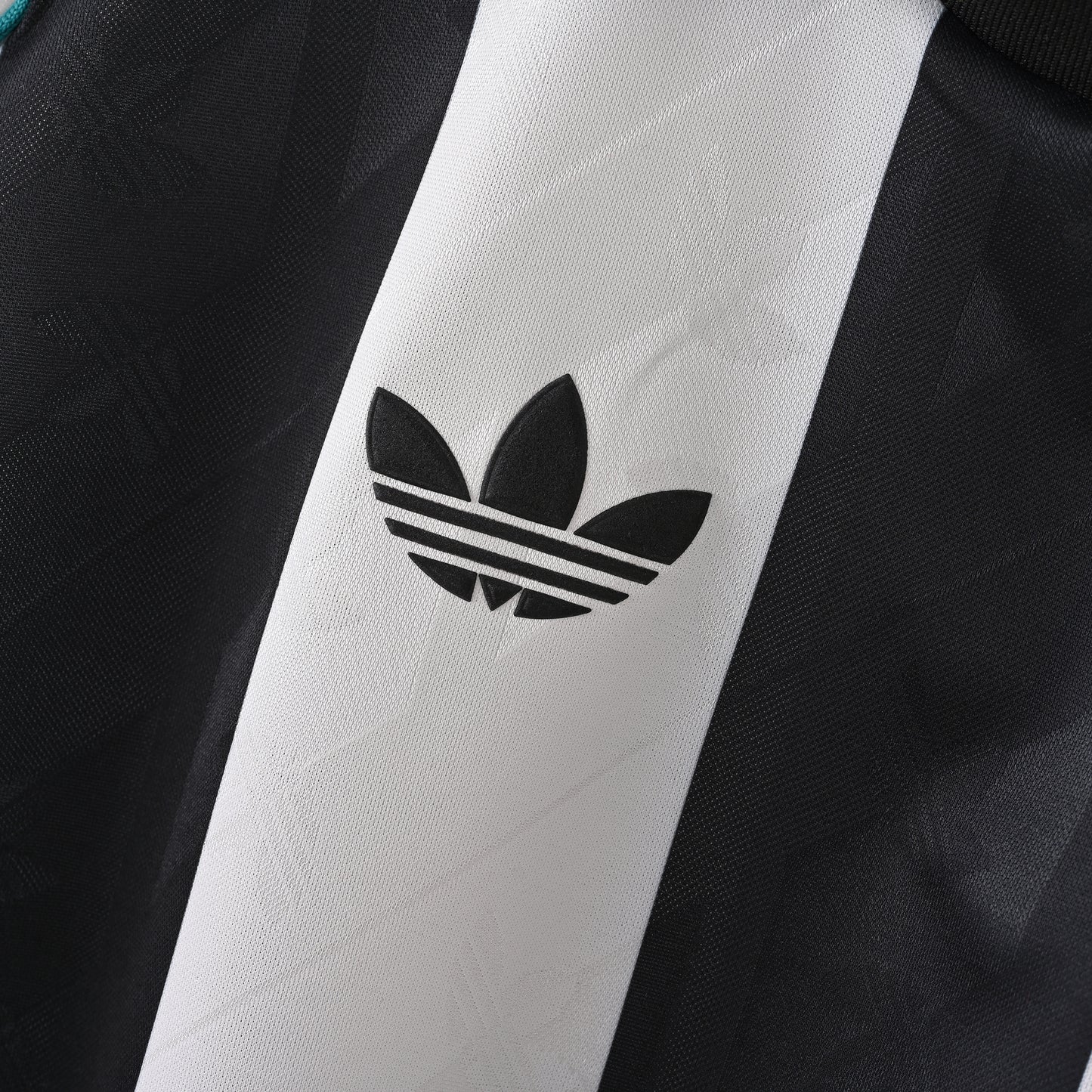 Newcastle United Retro Home Jersey - Black & White Stripes (Trefoil Logo)